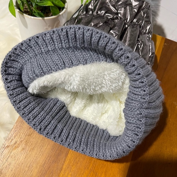BP pom pom faux fur gunmetal Beanie new with tags - Picture 5 of 8